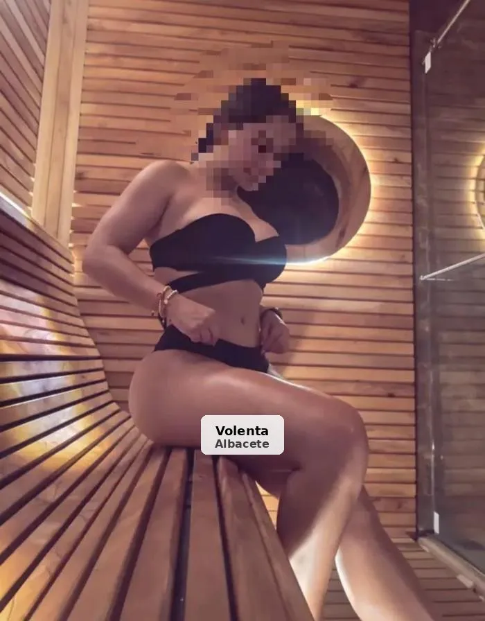 Noelia, colombiana fogosa y sin límites - 1/6