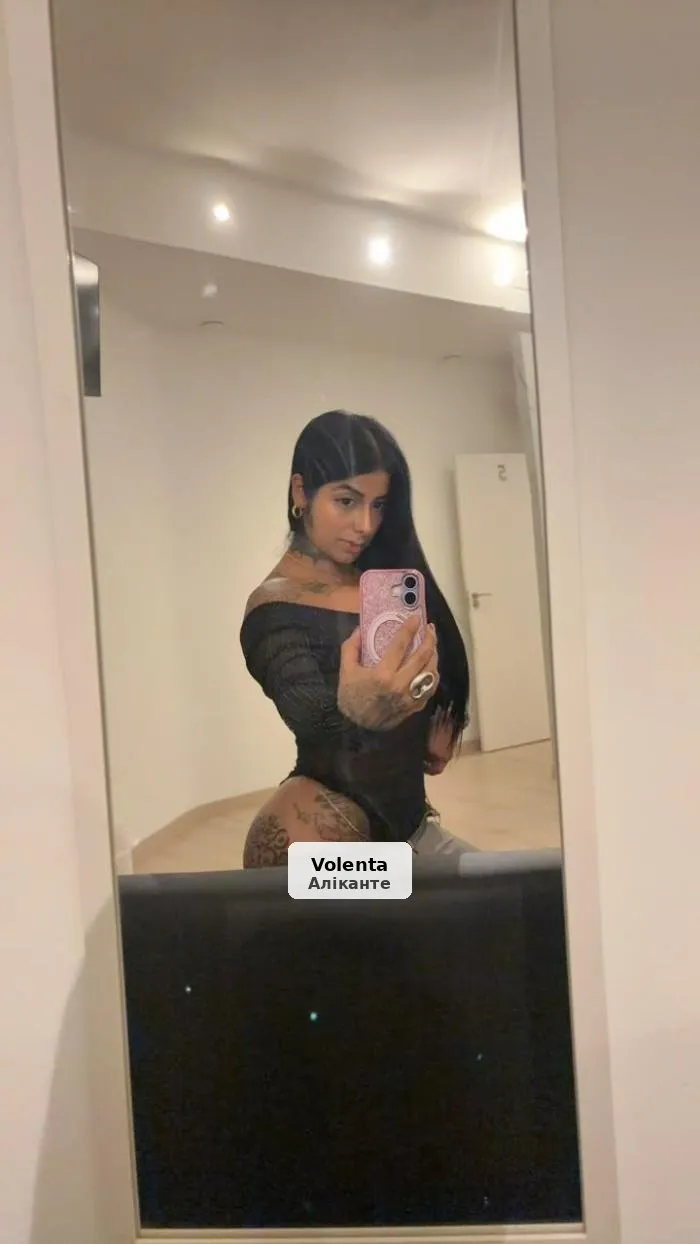 Cleopatra, explosive and very hot - 1/3