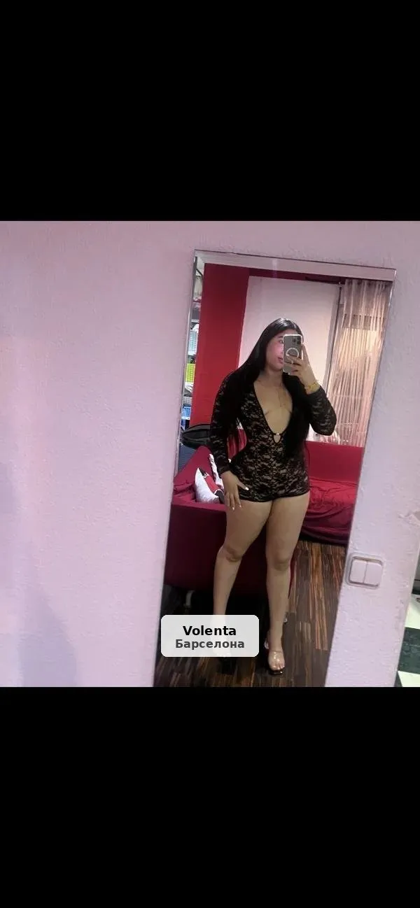 Cami, latina jove i molt apassionada - 1/6