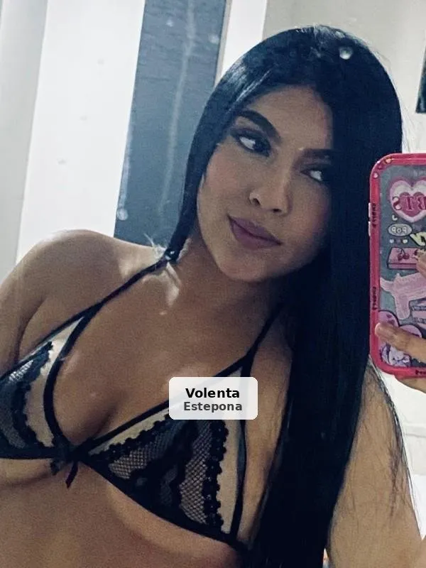 Andrea, colombiana festiva de pas - 1/4