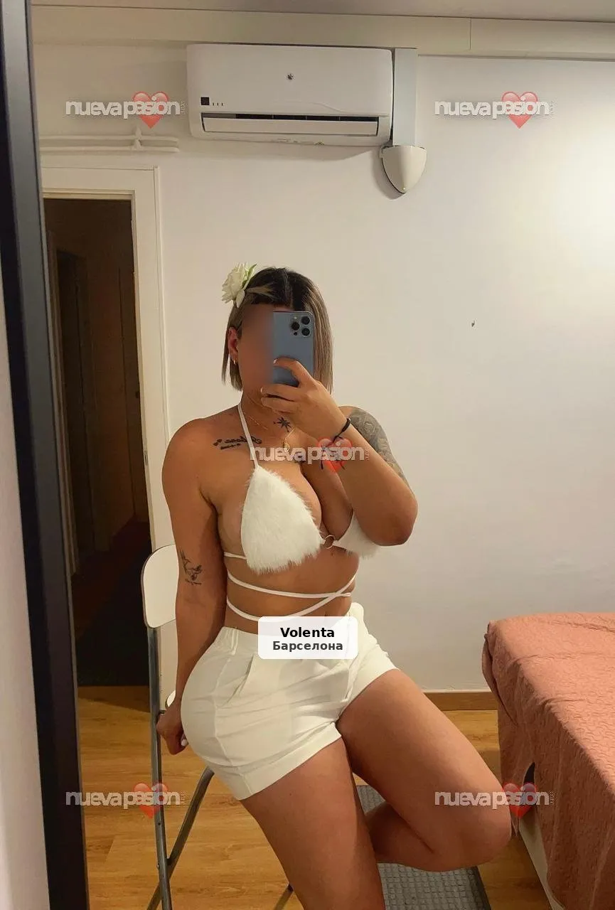 Karla, rossa ardent, afectuosa i implicada - 1/8
