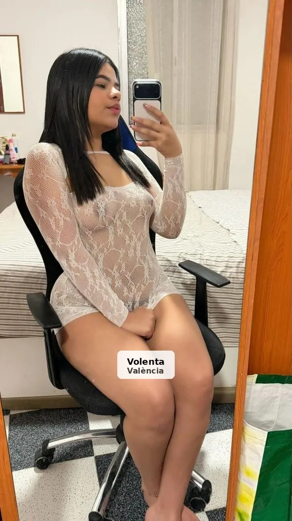 Noa, besos lentos y mamadas a fondo - 1/4