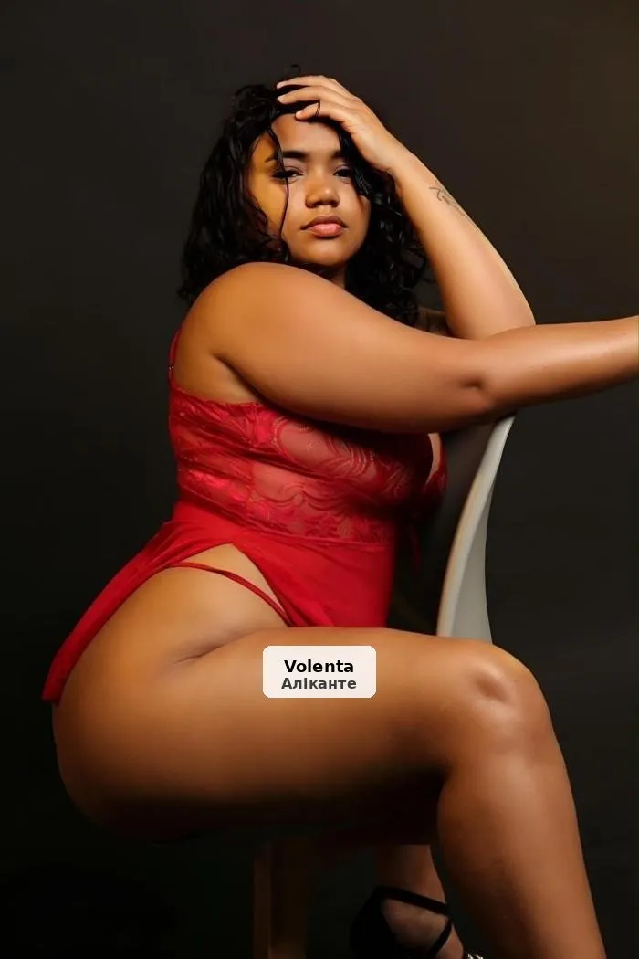 Paulett, joven latina muy juguetona y divertida - 1/3
