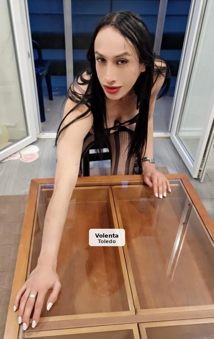 Regina Fox, espectacular noia trans - 1/7