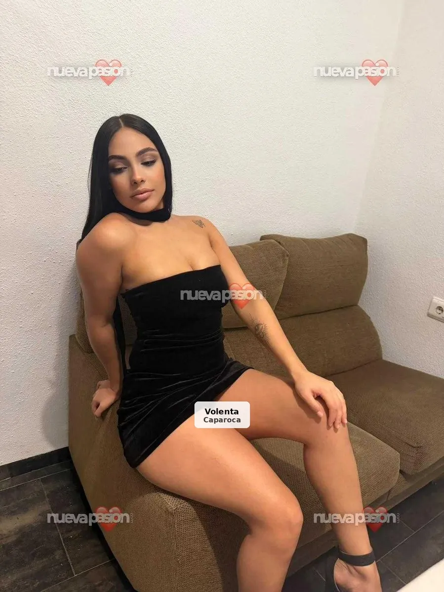 Alejandra, veneçolana atrevida i molt festiva - 1/4