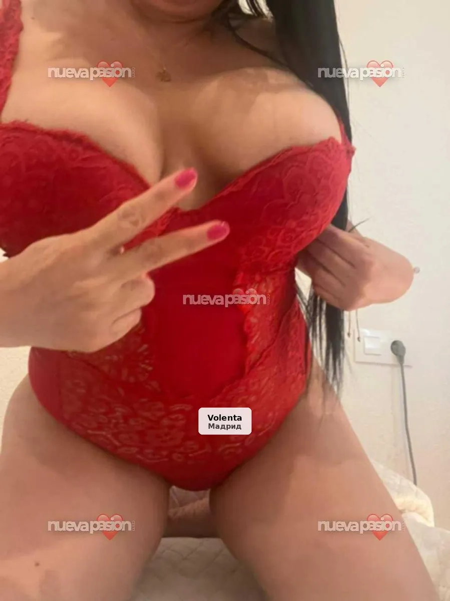 Valery, hermosa y muy fiestera - 1/3