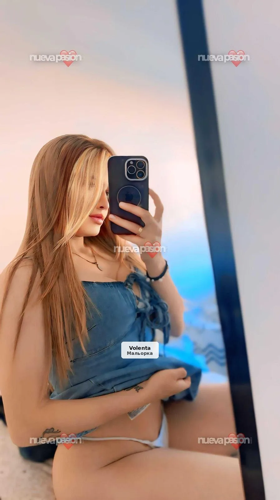 Brenda, new Colombian on the island - 1/5