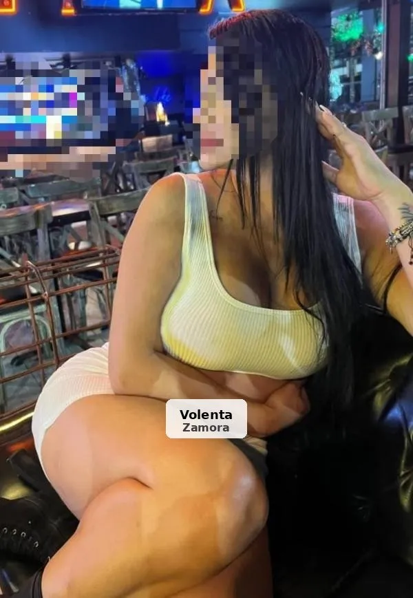 Ruth, novedad trato de novios cariñosa - 1/2