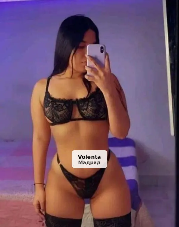 Cata, fiestera y muy complaciente - 1/6