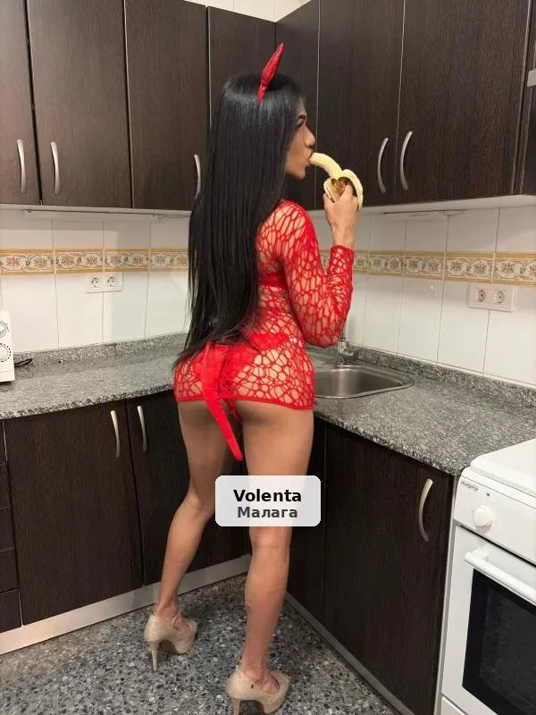 Cataleya, espectacular latina trans - 1/8