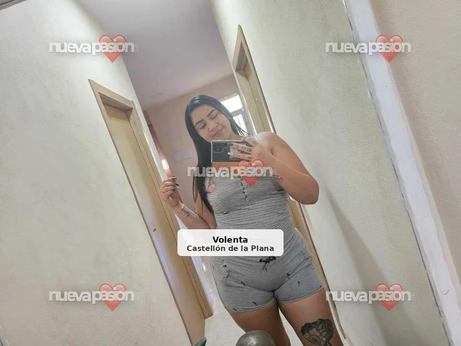 Llatina sensual a Vila-real, tracte de nuvis - 1/9
