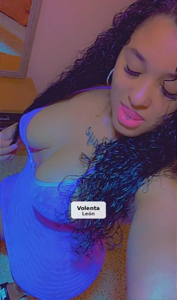 Naomi, latina ardiente y muy fogosa - 1/4
