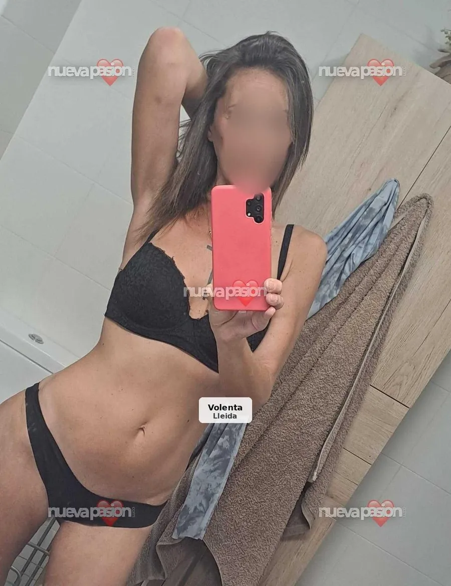 Clara, espanyola sensual i afectuosa 24h - 1/3