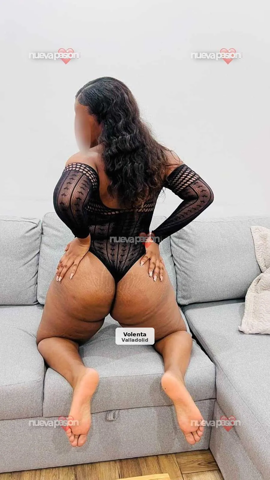 Gaby, una morena atrevida y muy ardiente - 1/6