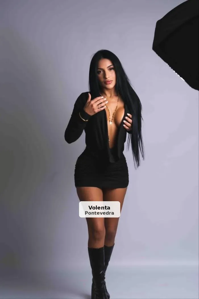 Daniela, complaent i molt ardent - 1/10