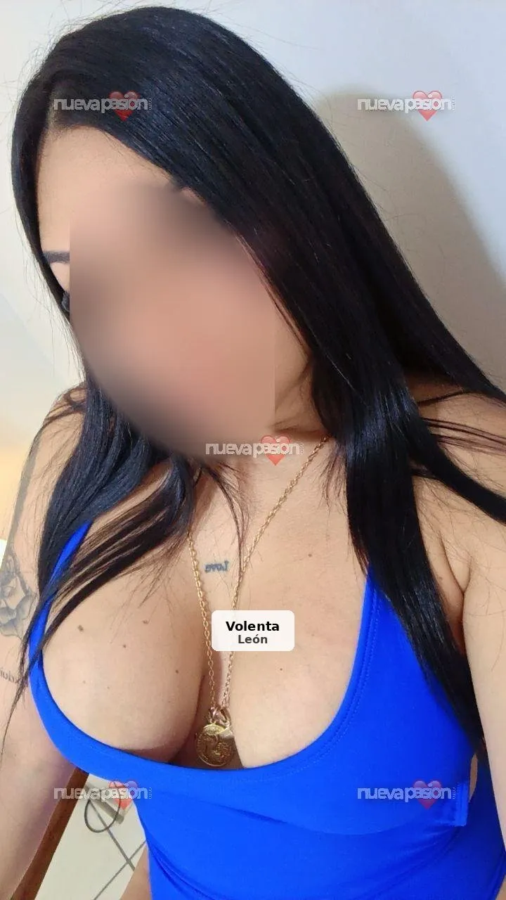 Chanel, very festive and fun Venezuelan girl - 1/8