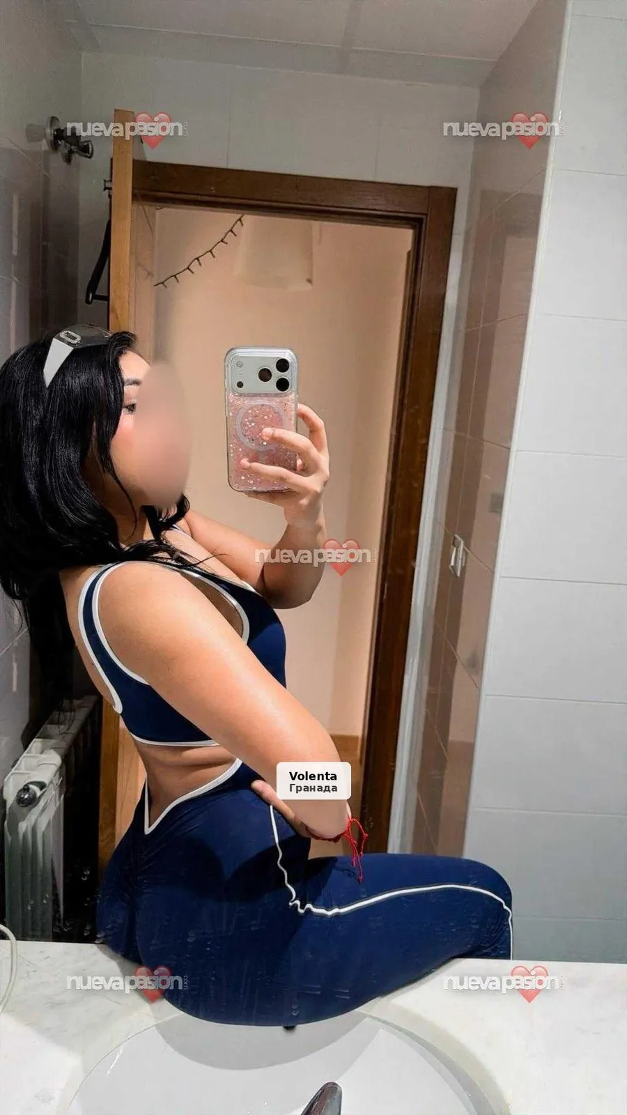 Latina preciosa, dolça i molt picarda - 1/5