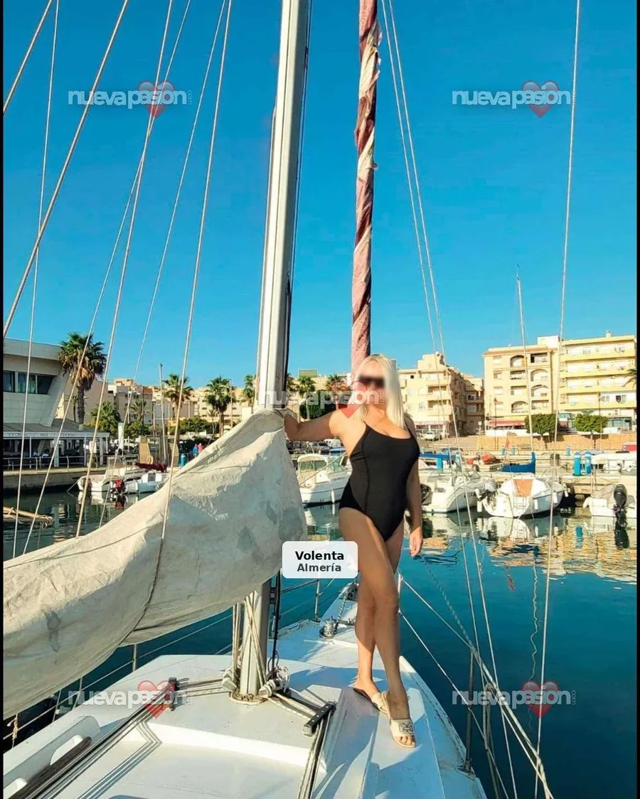 Monika, rossa russa sensual i elegant - 1/4