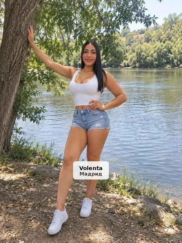 Daniela, fiestera en Villalba, novedad - 1/2