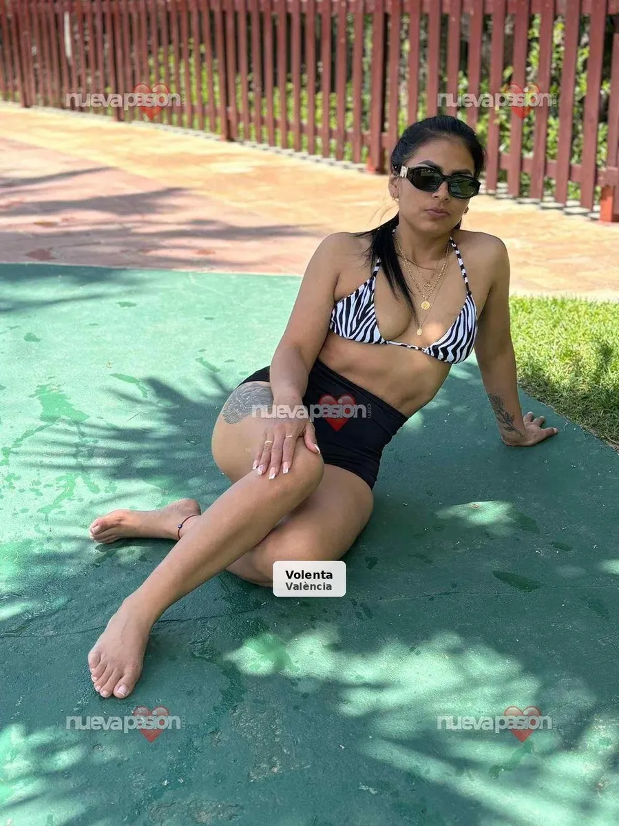 Chica colombiana, vive momentos de plenitud - 1/8