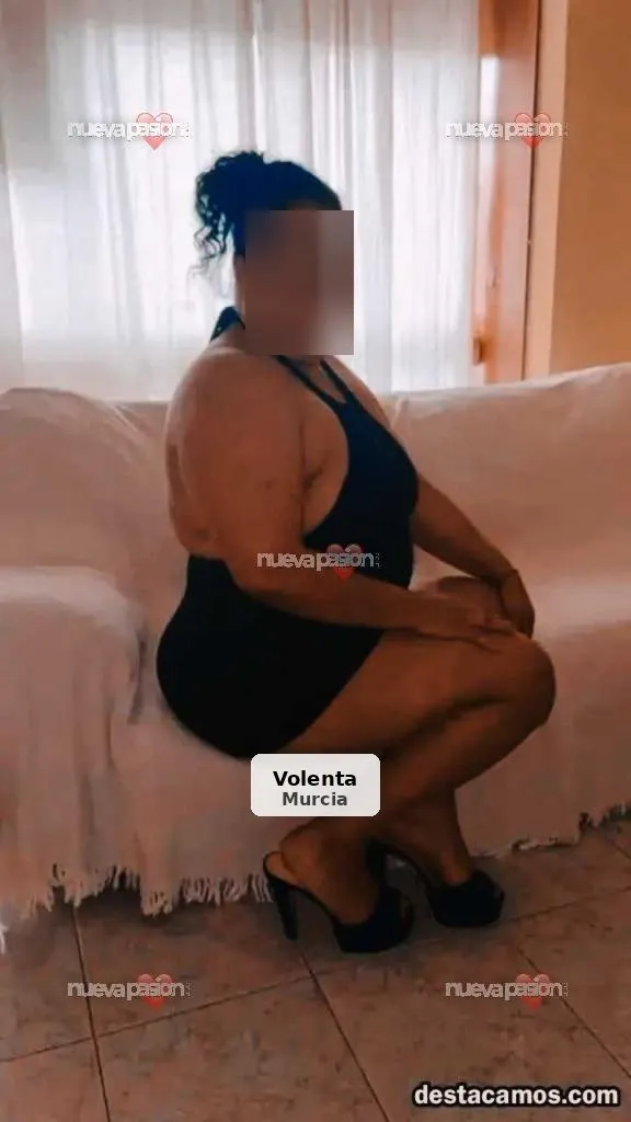 Claudia, gordita caliente y muy jugosa - 1/1