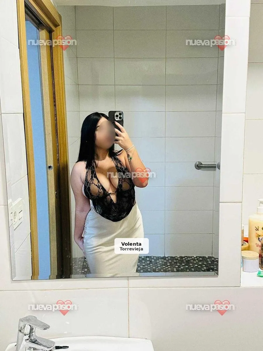 Lucía, sensual y ardiente, sin prisas - 1/8