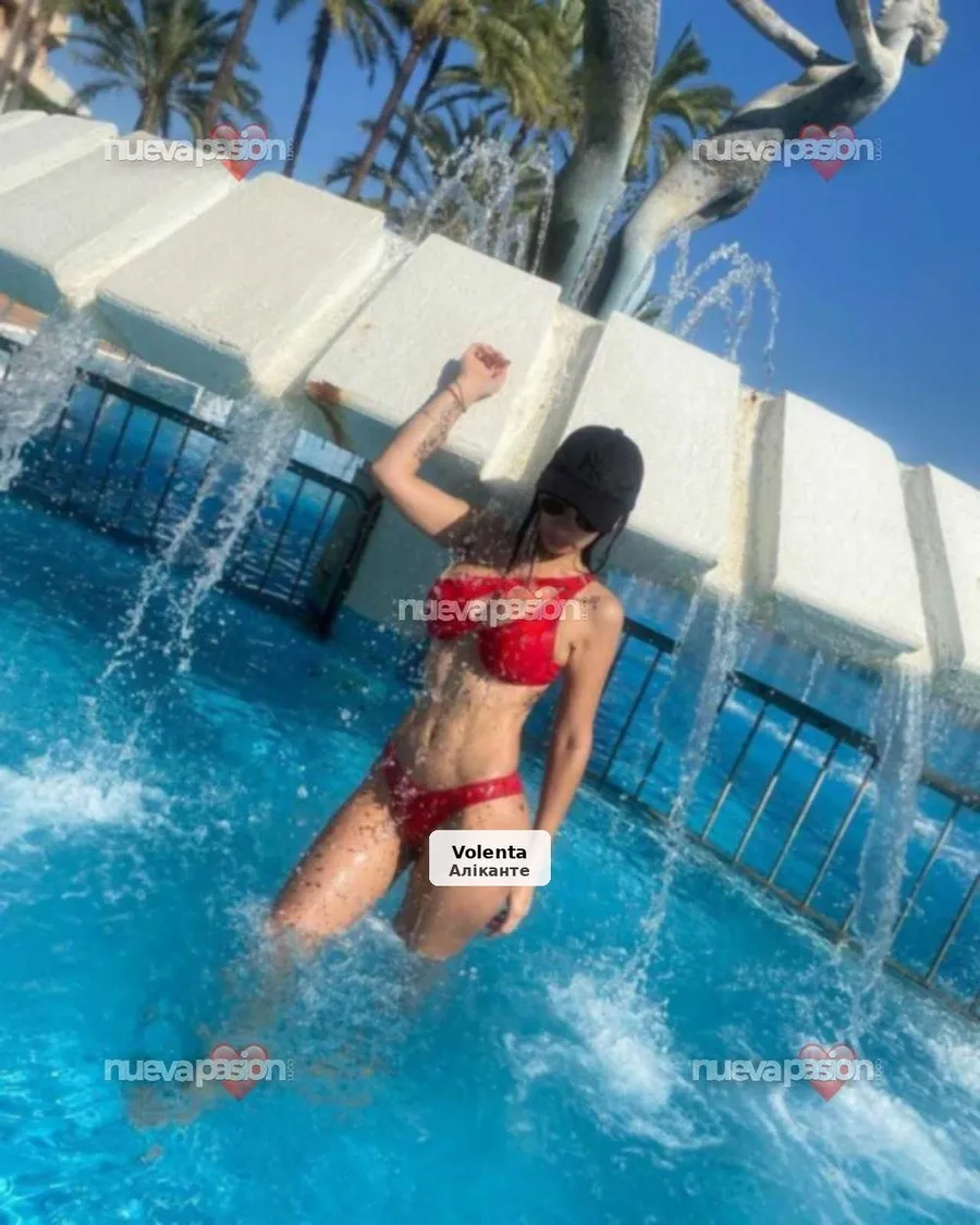 Camila, jove i sensual - 1/6