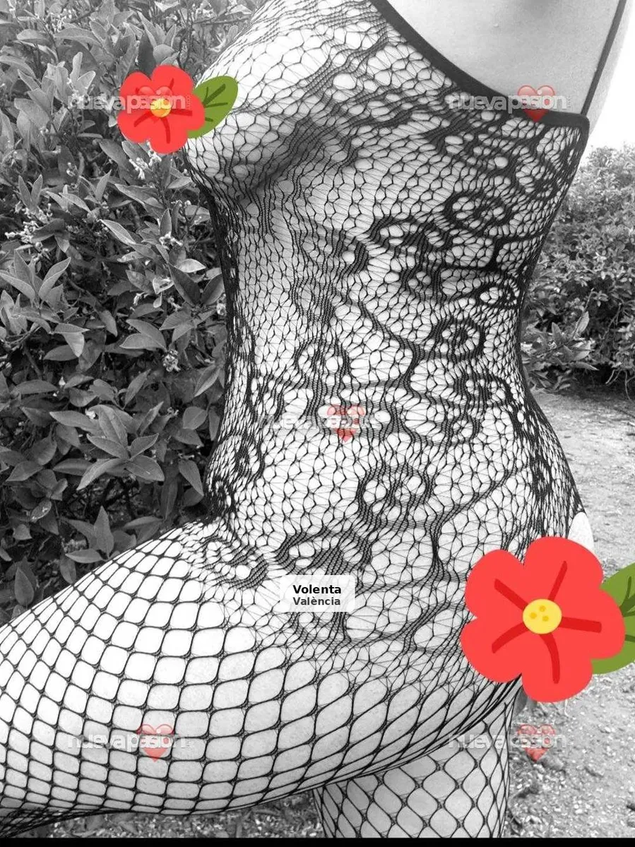 Sofía, madura muy caliente y sin tabúes - 1/1