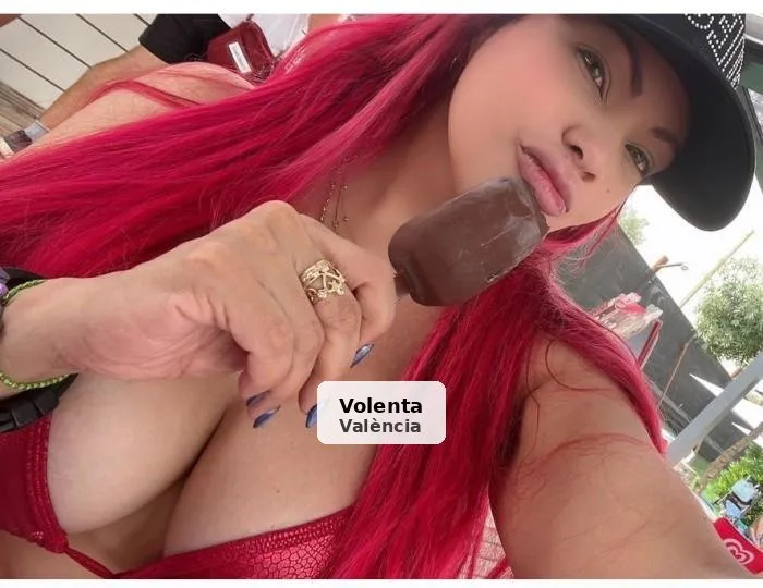 Candy, busty Cuban for a delicious time - 1/3