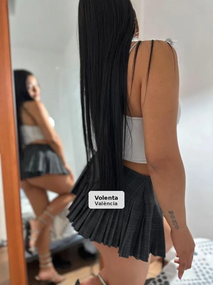 Paula, piel canela y mucho placer - 1/3