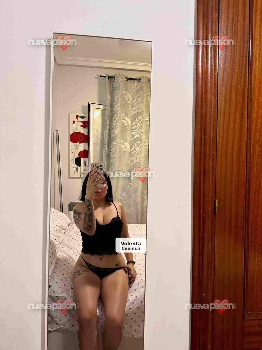 Abby, voluptuous and very accommodating - 1/5