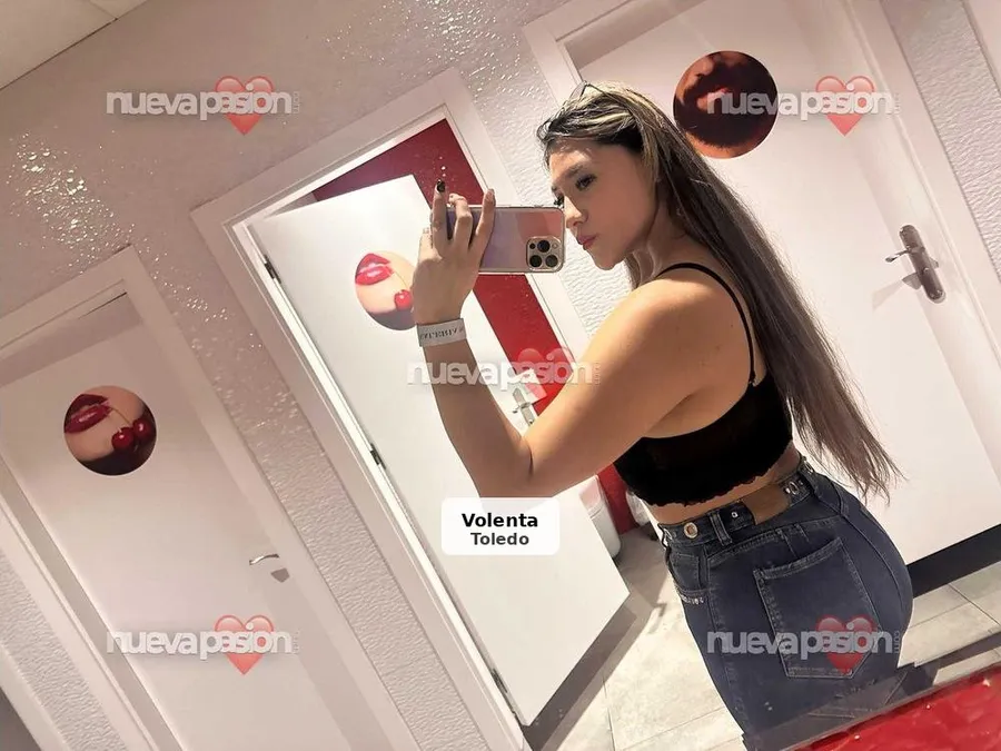 Abril, estudiant preciosa a Cobisa - 1/4