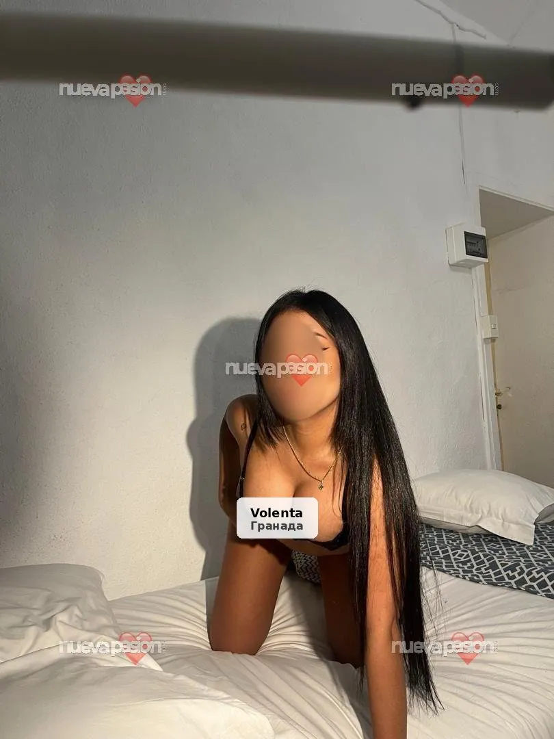Megan latina recién llegada a Granada - 1/6