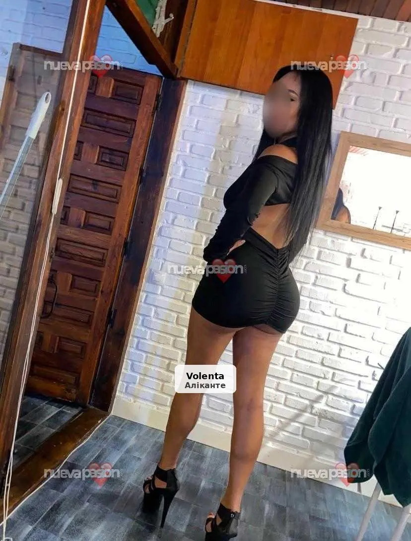 Mariana, maca i amorosa, acabada d'arribar a Getafe - 1/6