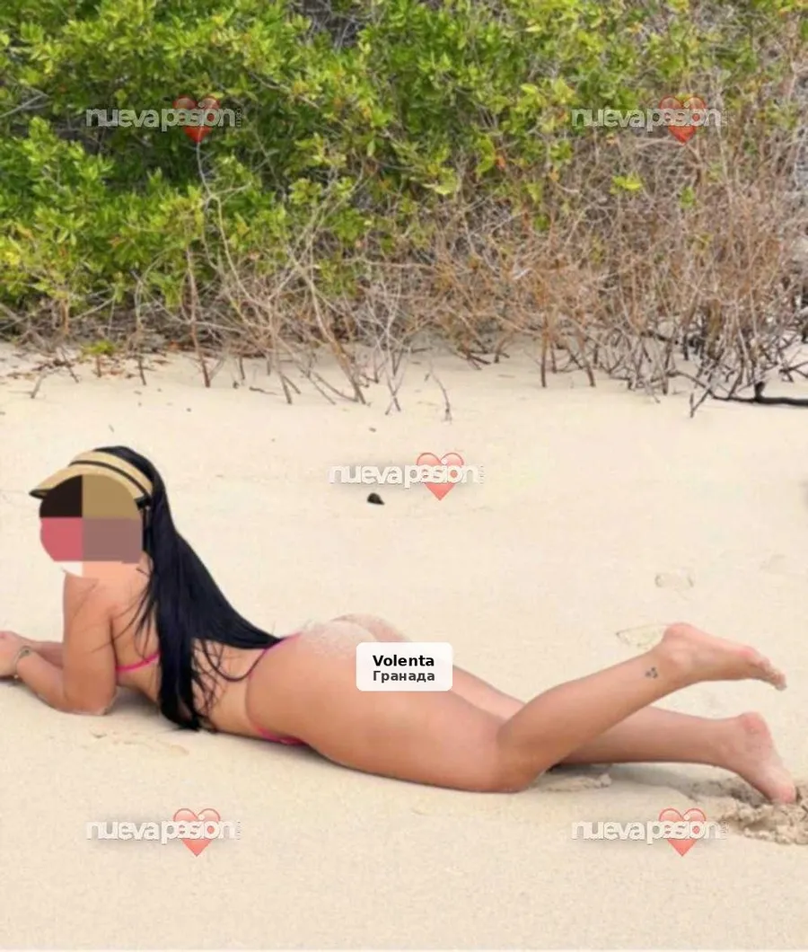 Daniela, hermosa morena latina muy dulce - 1/7
