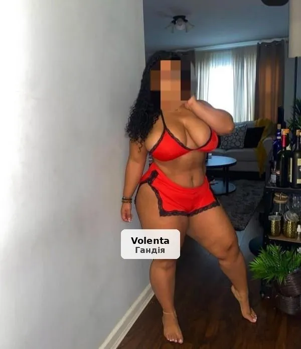 Morena ardiente, disponible para cumplir tus deseos - 1/4