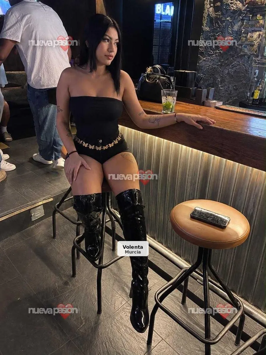 Paulina, jove llatina encantadora a Còrdova - 1/7